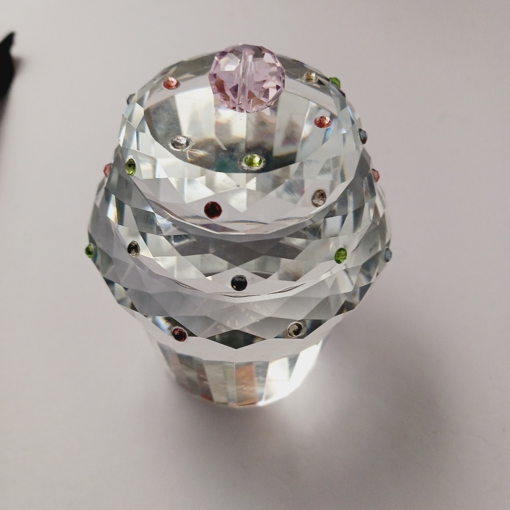 Simon Design Crystal Paperweight ,Sprinkled With Rhinestones.Beautiful